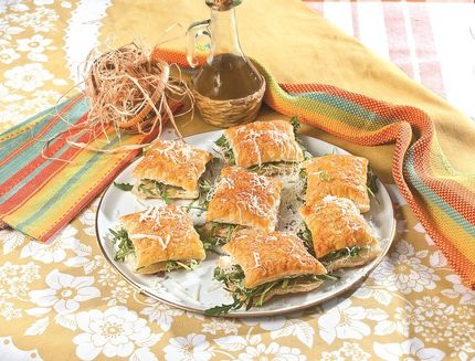 quadrotti-con-erbe-e-formaggio_a390
