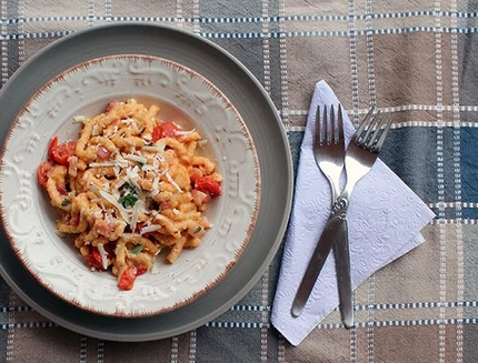 I passatelli con guanciale e pecorino sono pronti
