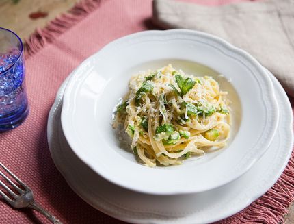 Carbonara con zucchinestill life 2