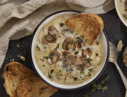 Zuppa di castagne e funghi