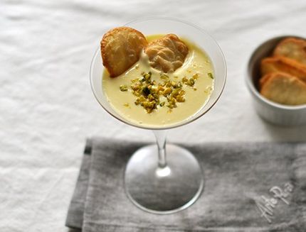 Crema al mascarpone con tegole di mandorle