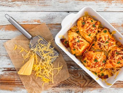 Teglia con pollo prosciutto e formaggio