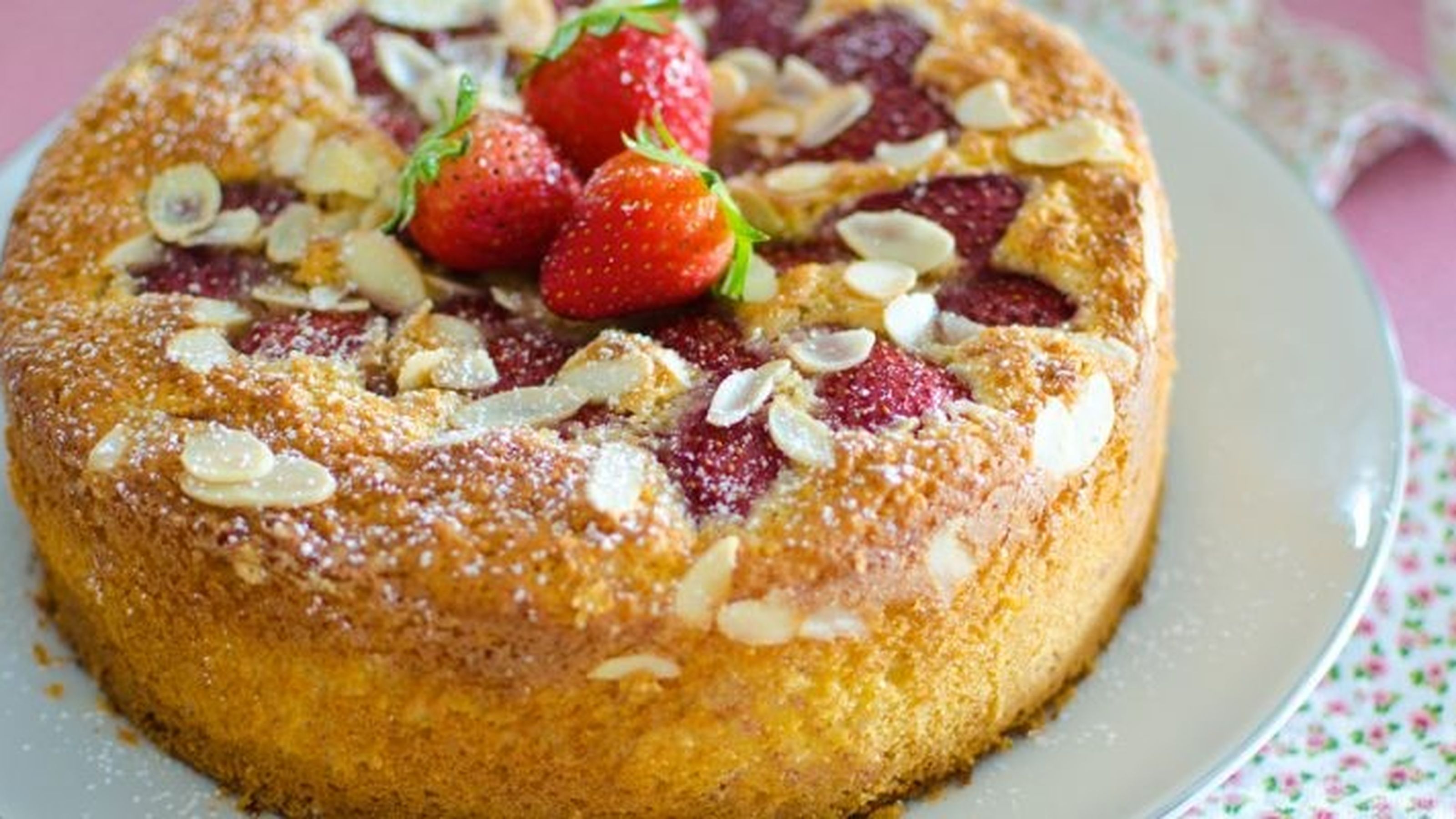torta-cocco-e-fragole