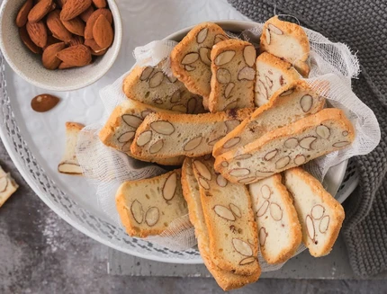 SFOGLIETTE ALBUMI E MANDORLE