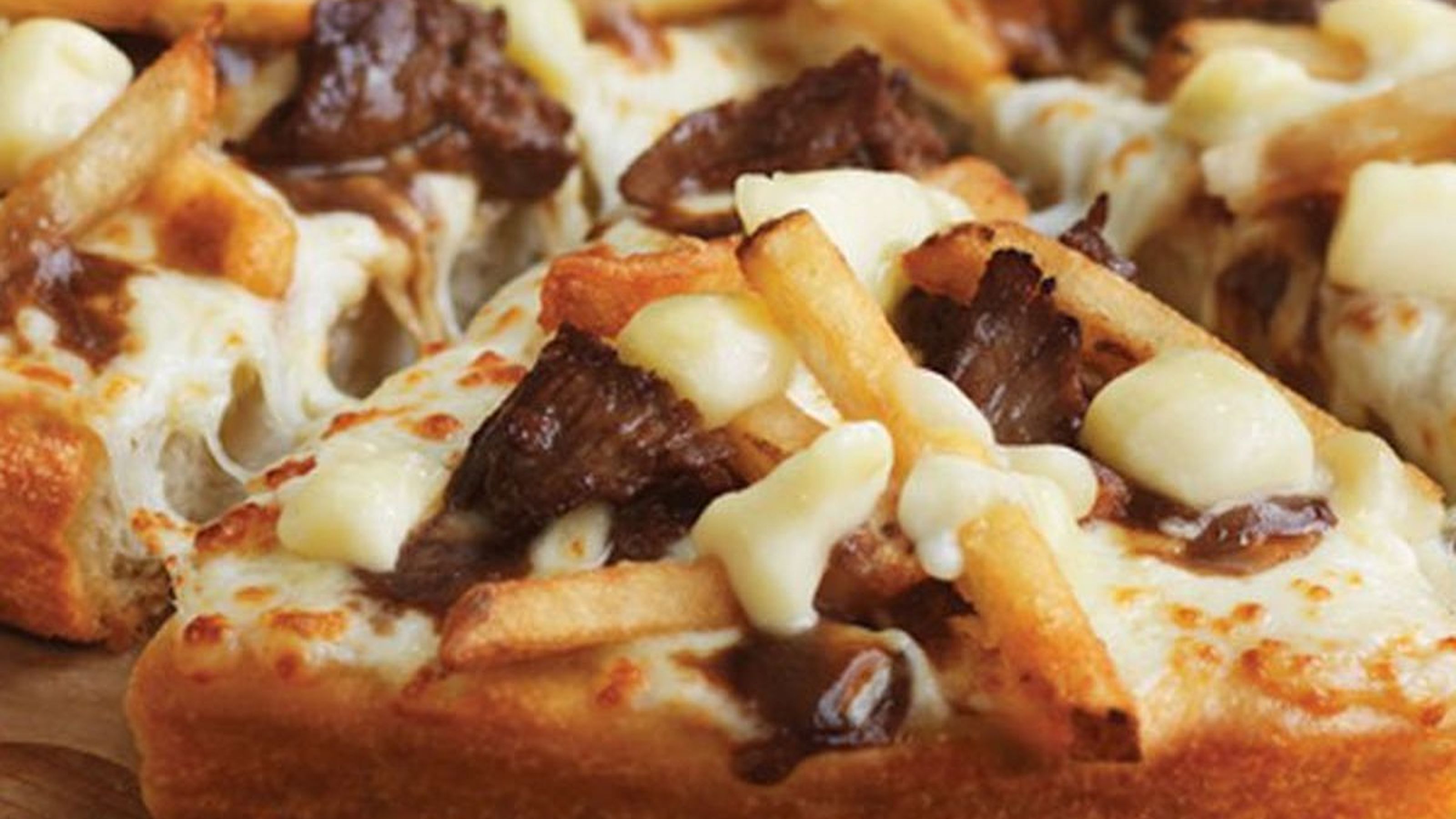 poutine pizza