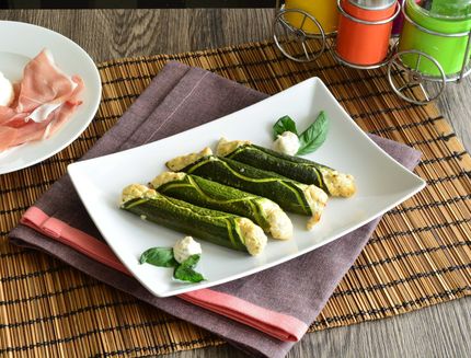 cannoli-di-zucchine-con-prosciutto-crudo-e-ricotta-con-il-bimby-a1625