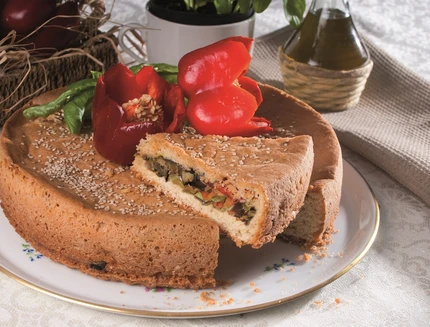 torta-farcita-con-ratatouille-olive-e-pinoli_a78