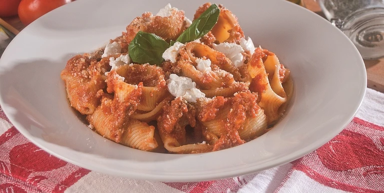 conchiglioni-al-ragu-napoletano_a6