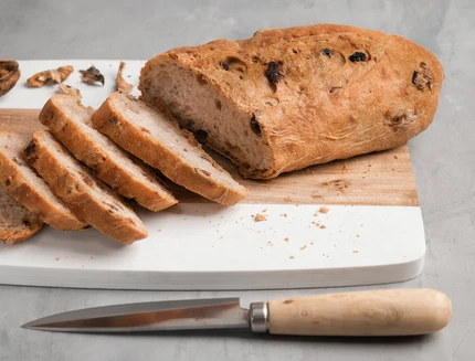 Pane alle noci e uvetta
