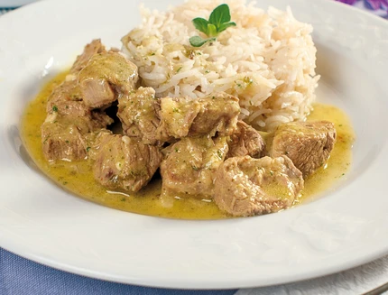 Spezzatino di agnello profumato con riso pilaf alla mela b283