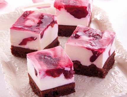 Cheesecake panna e cioccolato con amarene al bimby