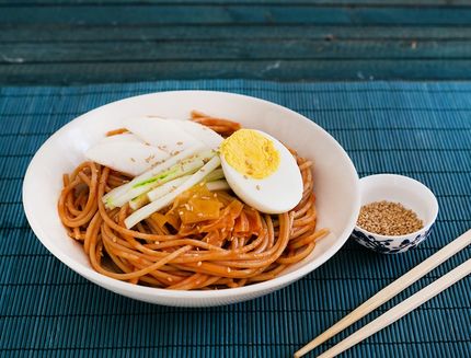 still_life_pibim_naengmyon